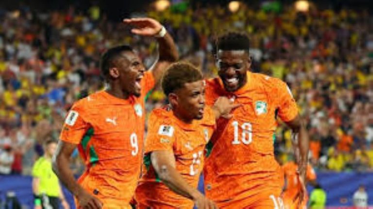 Amad Diallo Middle Celebrating his Goal
